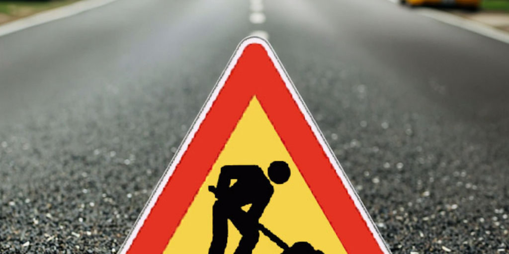 8001.5 Reflective Advertising Film Traffic Sign Board for Road Construction (1) traffic sign road construction triangle sign