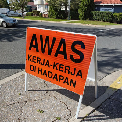 Bulk road construction signs