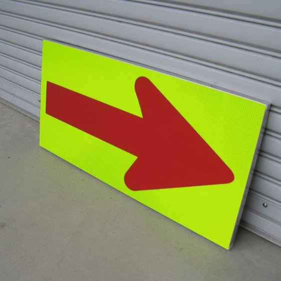 Custom Aluminum Reflective Road Signs for Roadway Safety (2) Custom aluminum reflective road signs