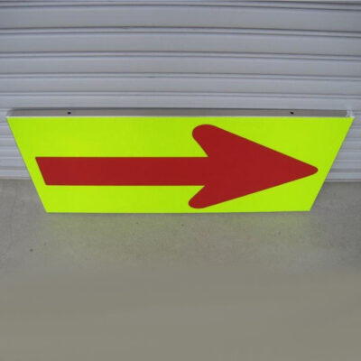 Custom aluminum reflective road signs
