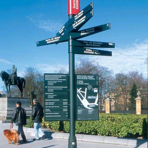 Custom commercial pylon signs