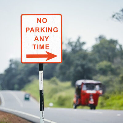 Factory direct reflective no parking signs
