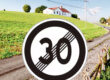 Traffic Guidance and Speed Limit Signs
